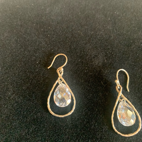 Sterling silver and crystal earrings - Picture 3 of 3